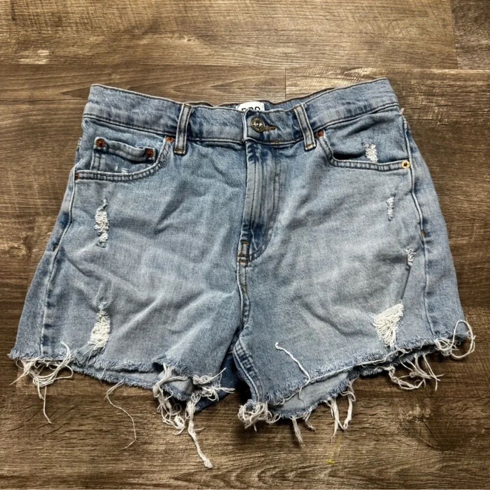 BDG By Urban Outfitters Jean Shorts Size 28